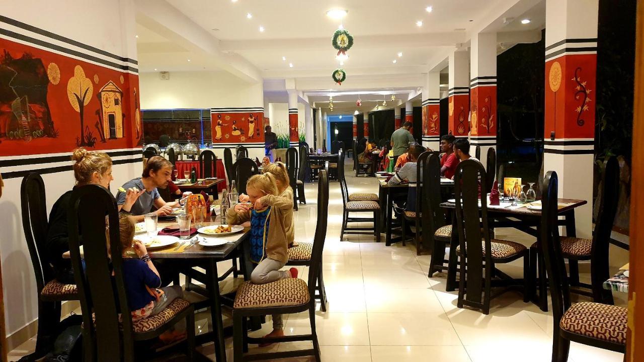 Hotel Eden Garden Сигирия Экстерьер фото