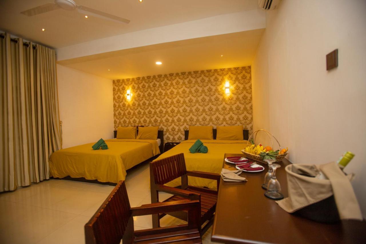 Hotel Eden Garden Сигирия Экстерьер фото