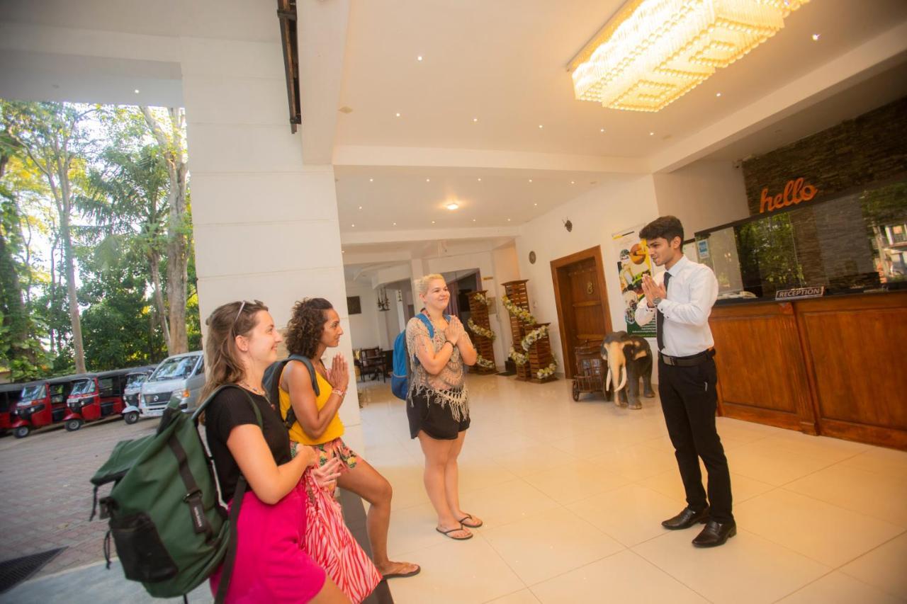 Hotel Eden Garden Сигирия Экстерьер фото